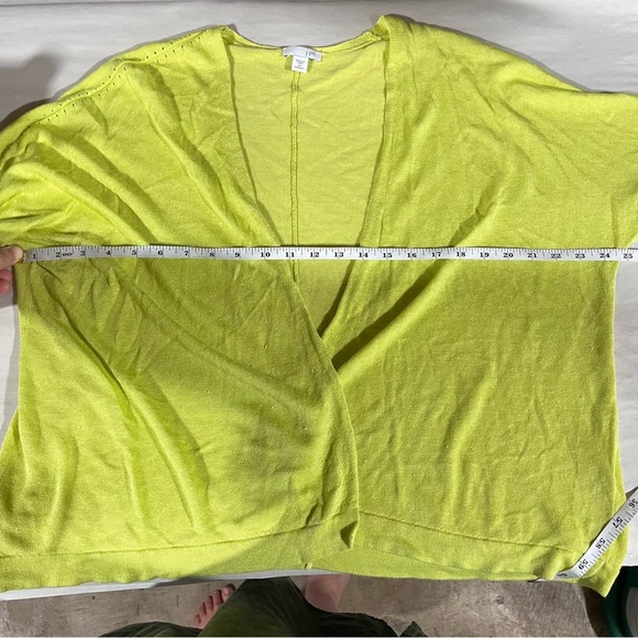 J. Jill Chartreuse Linen Blend Cardigan Sweater Lightweight Open Front - Picture 9 of 9